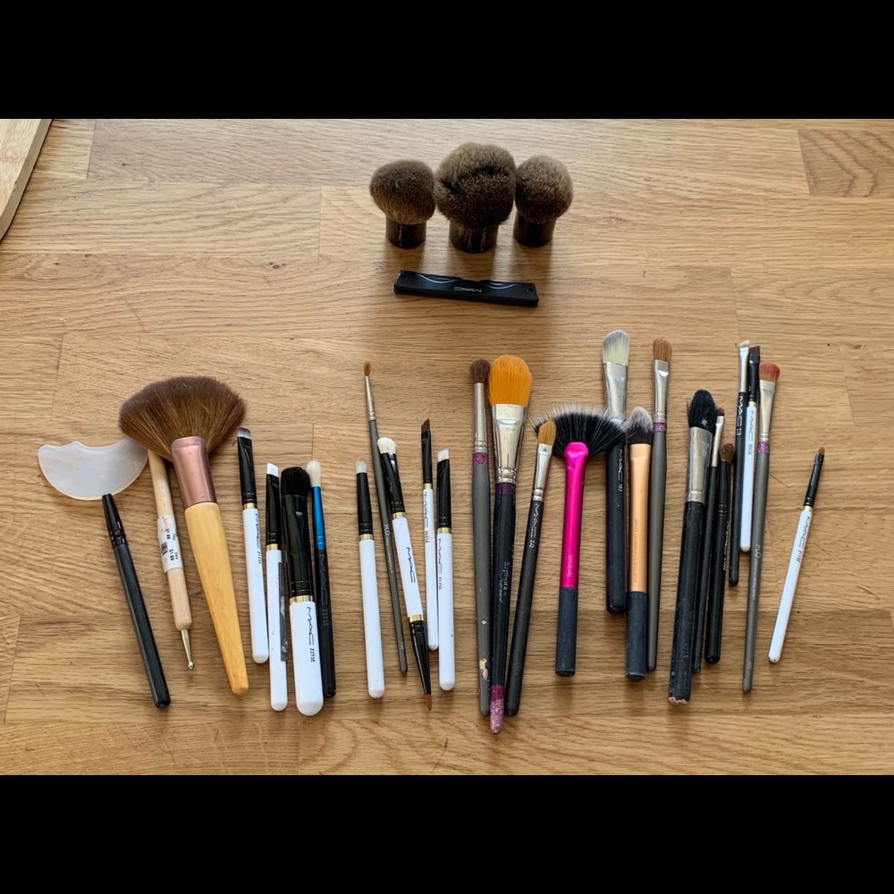 Various MAC & other brand brushes